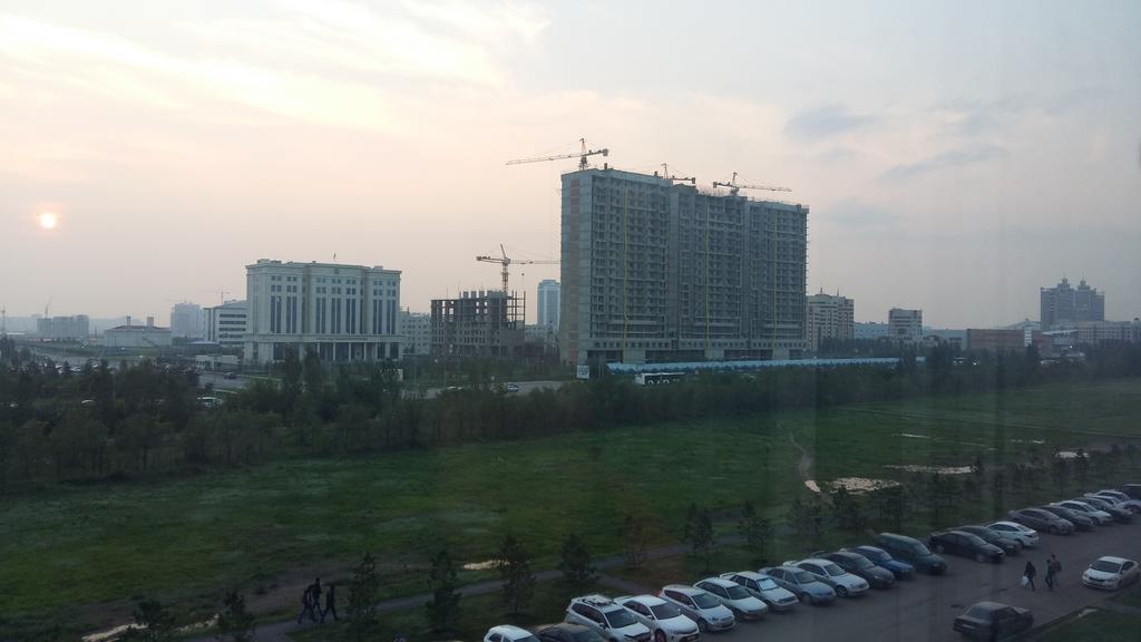 Apartment In Heart Of Astana Exteriér fotografie